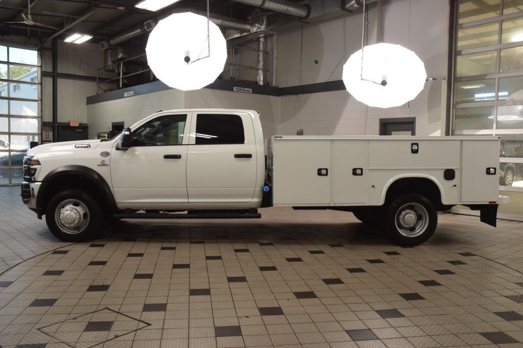 2026 Ram 5500 Chassis Cab 5500 CREW 4X4 * CUMMINS * 11' KNAPHEIDE UTILITY - 23094644 - 2