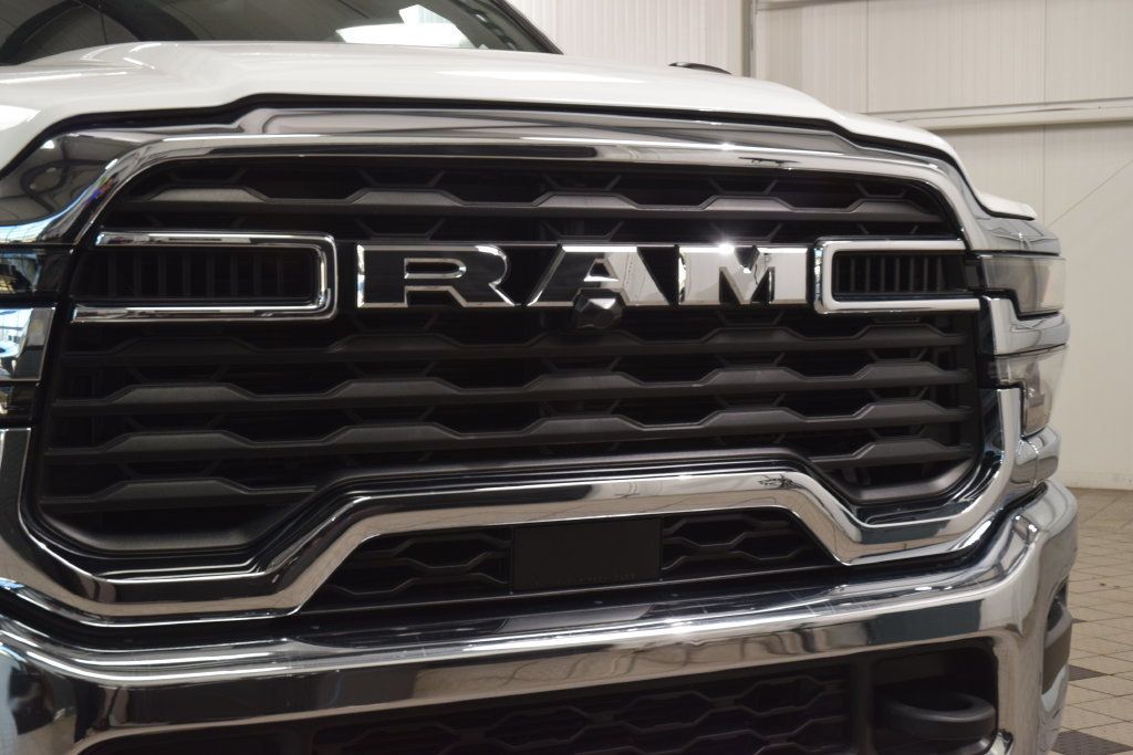 2026 Ram 5500 Chassis Cab 5500 CREW 4X4 * CUMMINS * 11' KNAPHEIDE UTILITY - 23094644 - 4