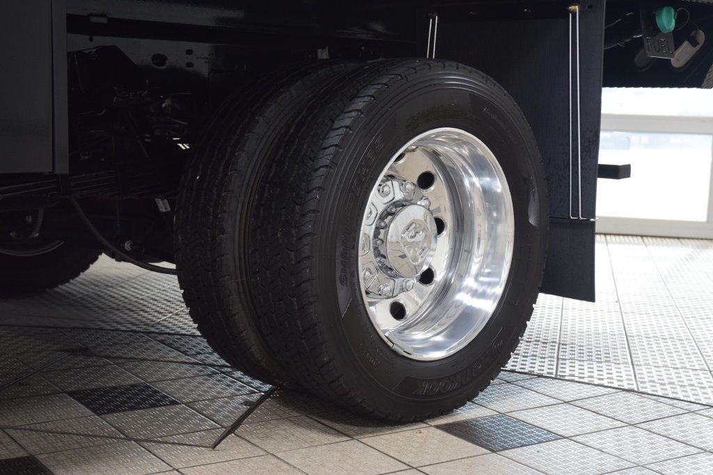 2026 Ram 5500 Chassis Cab 5500 CREW 4X4 * CUMMINS * NEW PJ'S CONCRETE BODY  - 23067823 - 17