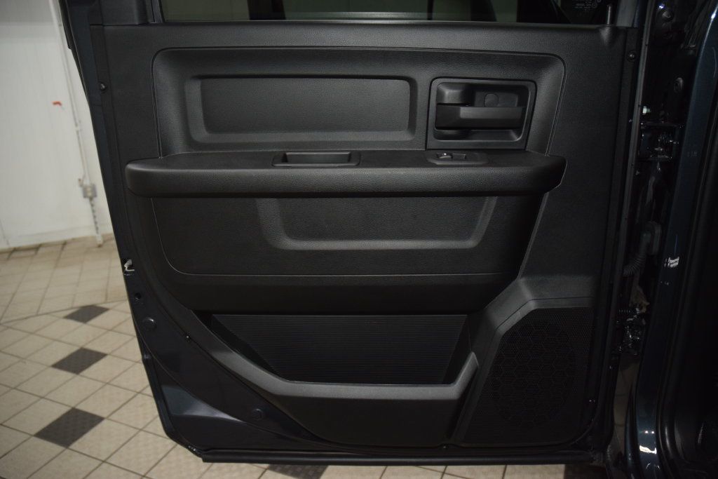 2026 Ram 5500 Chassis Cab 5500 CREW 4X4 * CUMMINS * NEW PJ'S CONCRETE BODY  - 23067823 - 33