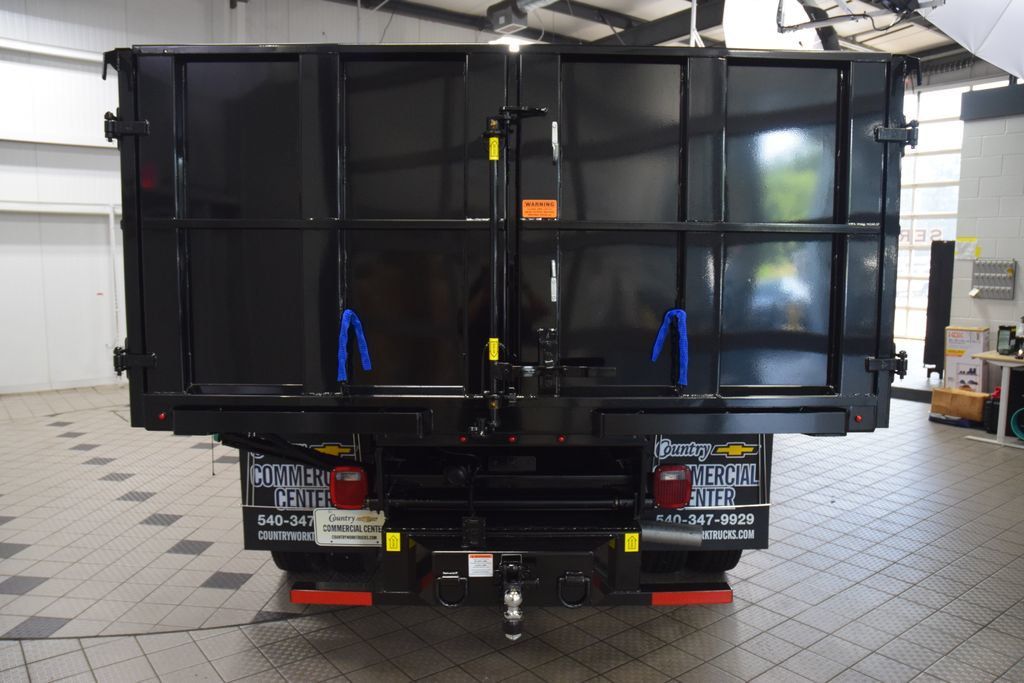 2026 Ram 5500 Chassis Cab Tradesman 4x4 Crew Cab 84" CA 197.4" WB - 23058576 - 3