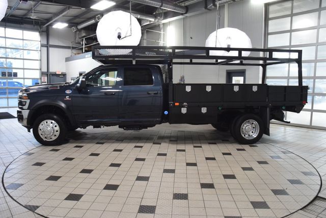 2026 Ram 5500 Chassis Cab Tradesman 4x4 Crew Cab 84" CA 197.4" WB - 23067823 - 2