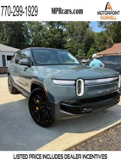 2026 Rivian R1S