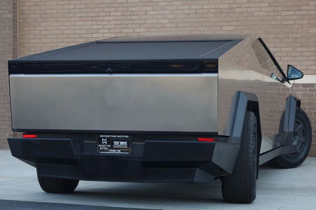 2026 Tesla Cybertruck Premium - 23084145 - 10