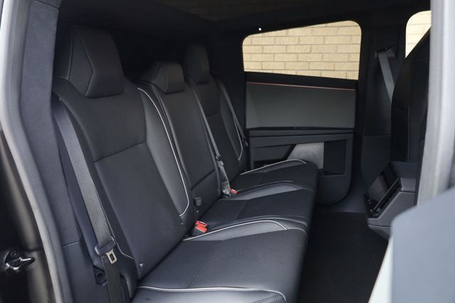 2026 Tesla Cybertruck Premium - 23084145 - 26