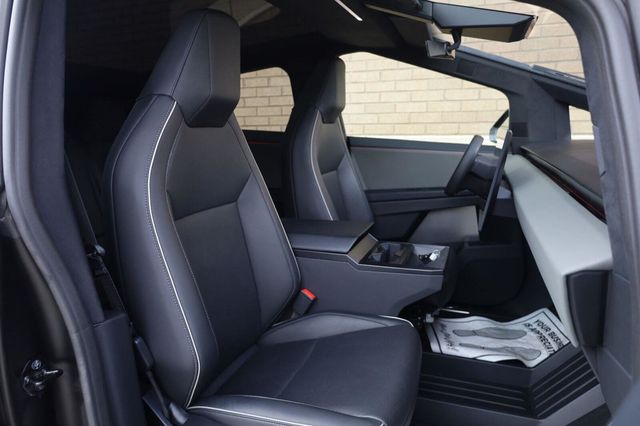 2026 Tesla Cybertruck Premium - 23084145 - 29