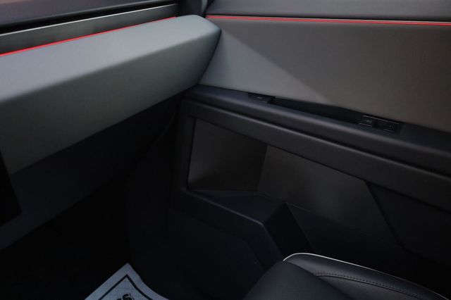 2026 Tesla Cybertruck Premium - 23084145 - 38