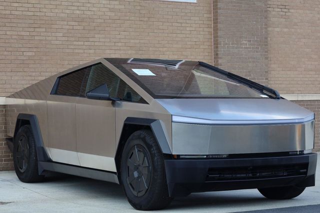2026 Tesla Cybertruck Premium - 23084145 - 4