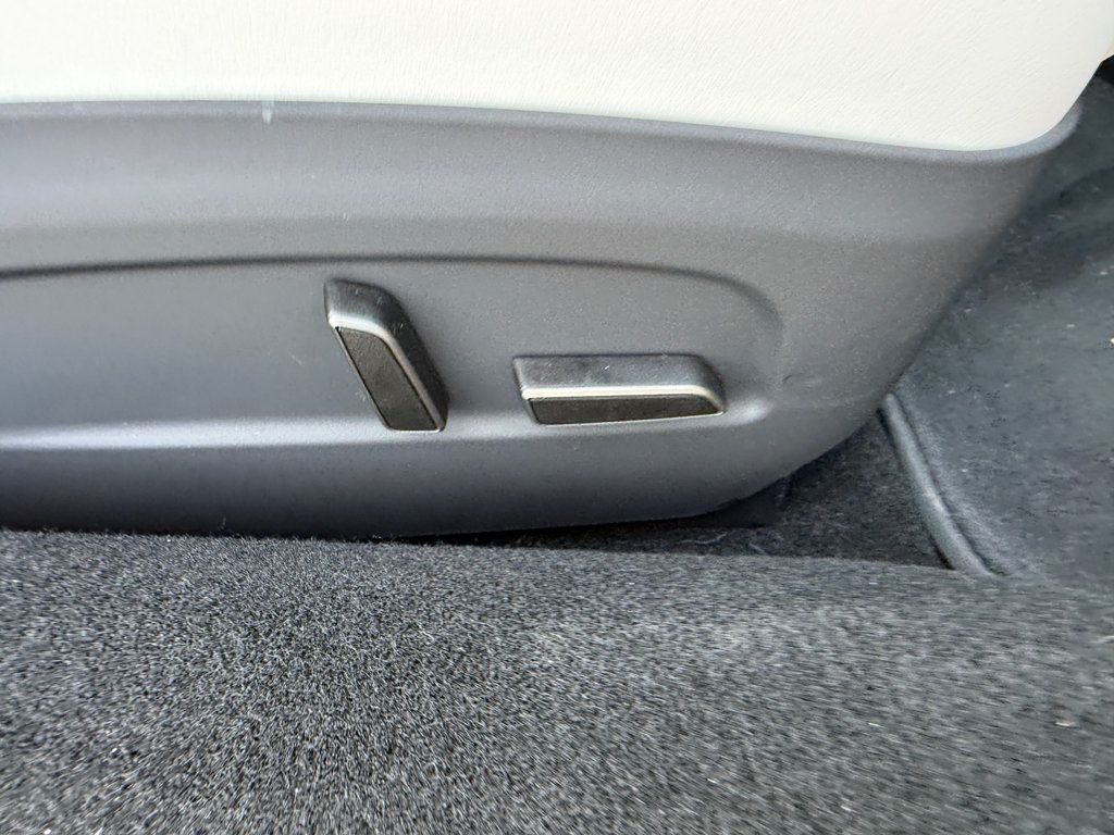 2026 Tesla Model 3 Performance AWD - 23055450 - 32