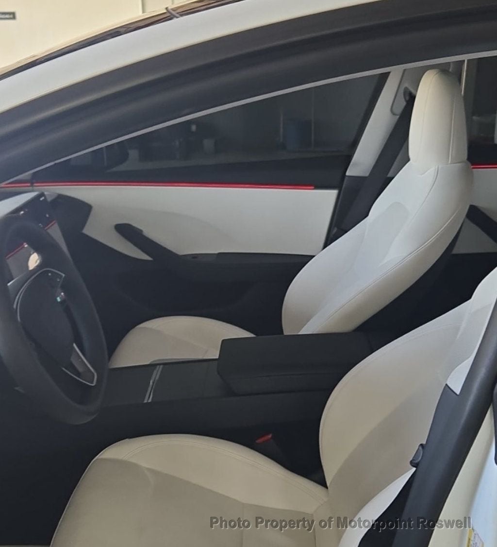 Tesla Model 3 Premium RWD photo 2