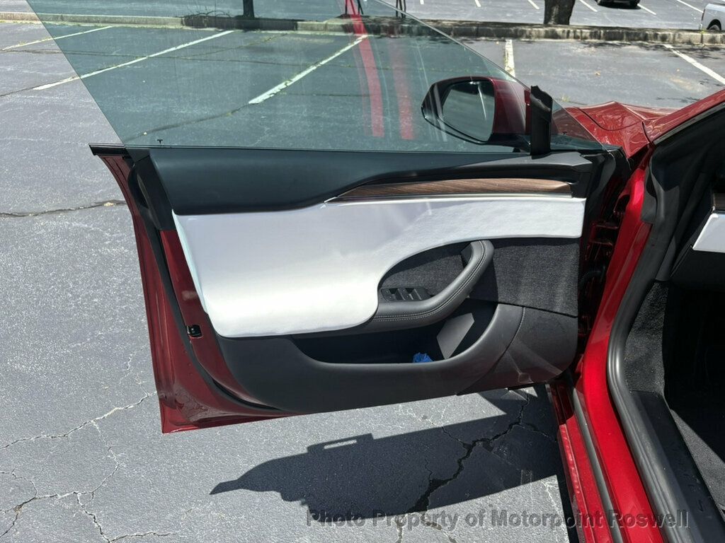 Tesla Model S AWD photo 13