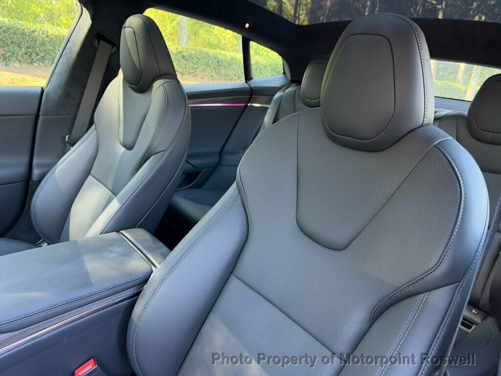 Tesla Model S photo 11