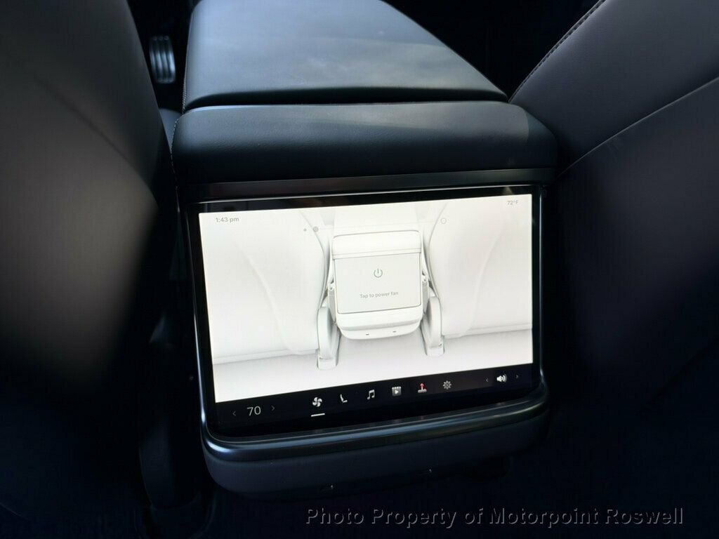 Tesla Model S photo 21
