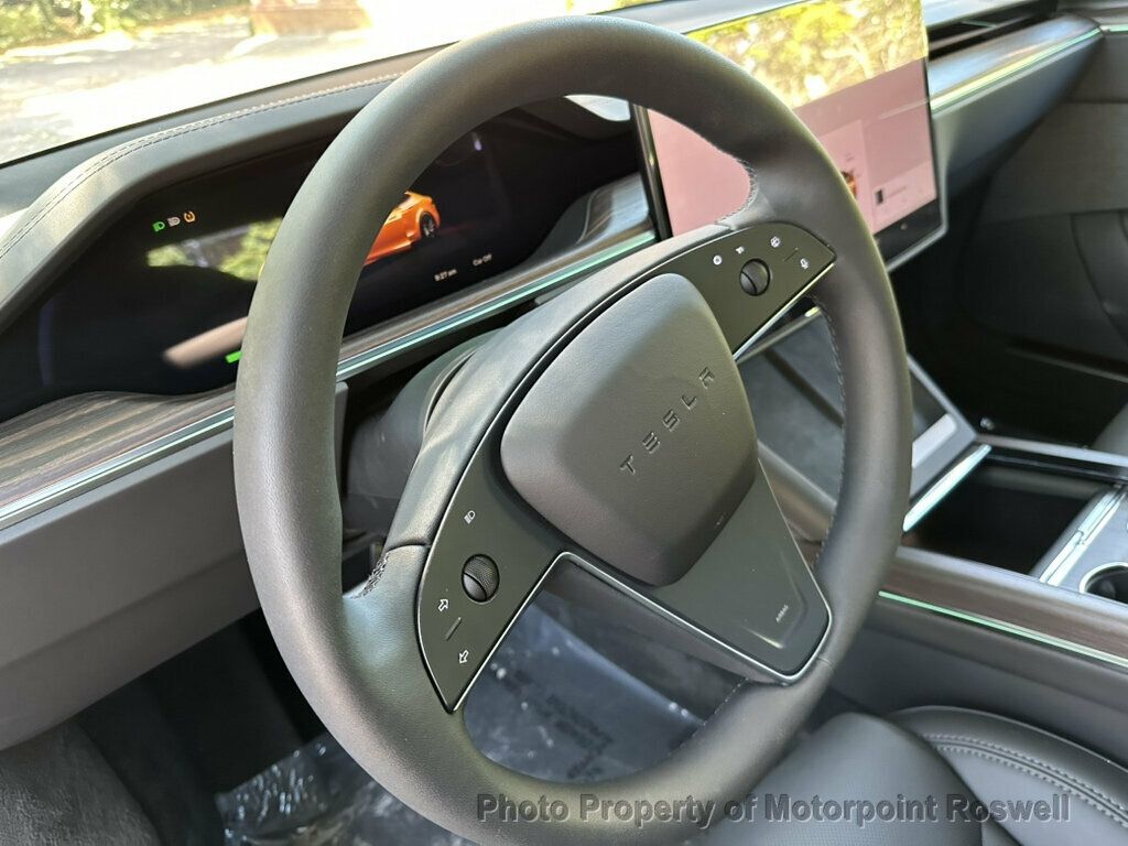 Tesla Model S photo 10
