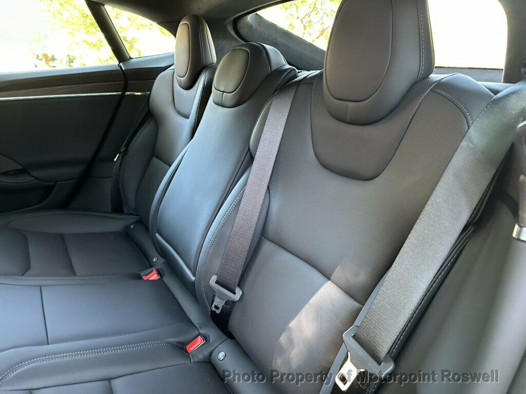 Tesla Model S photo 13