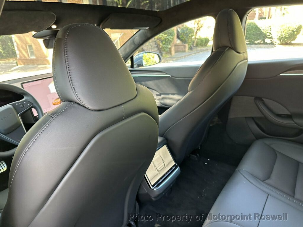 Tesla Model S photo 14
