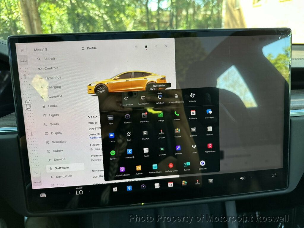 Tesla Model S photo 24