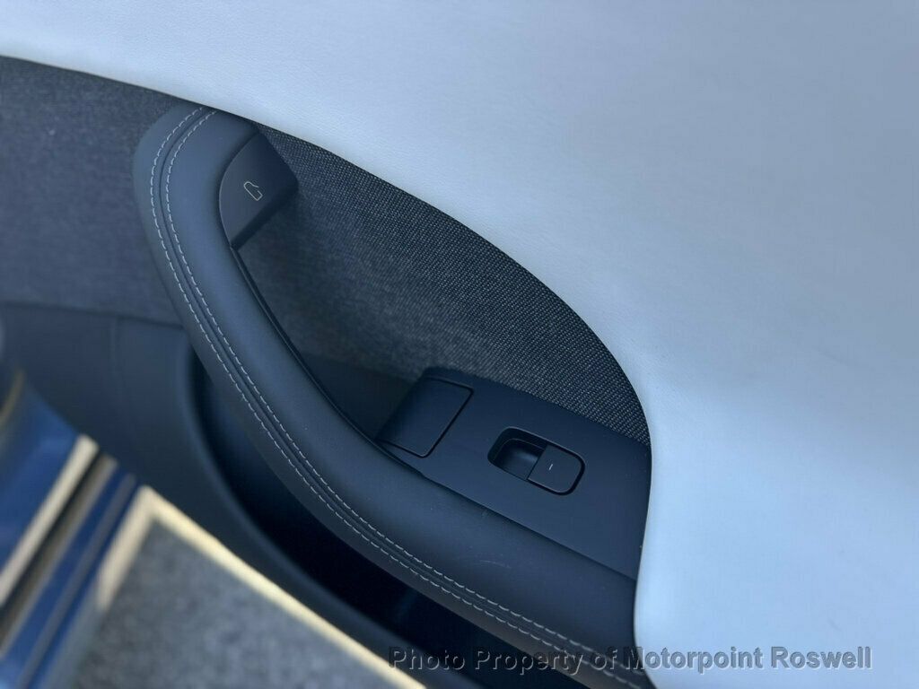 Tesla Model S photo 25