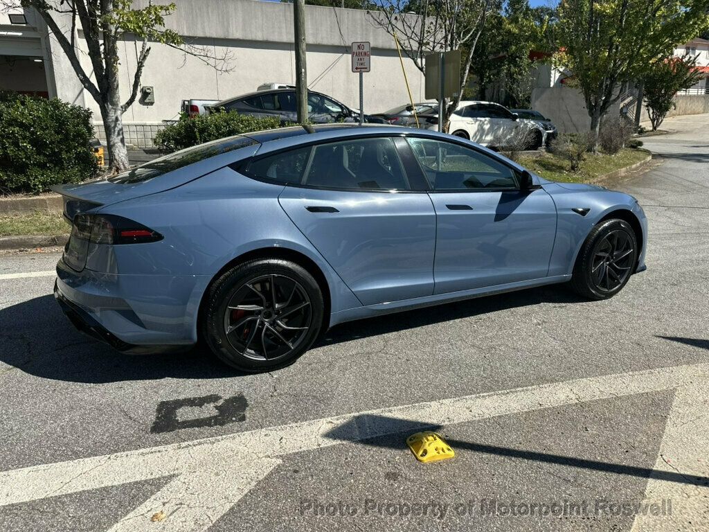 Tesla Model S photo 8