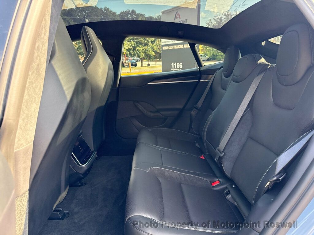 Tesla Model S photo 10