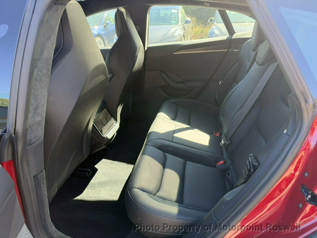 Tesla Model S photo 16