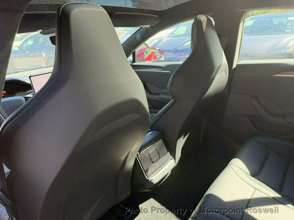 Tesla Model S photo 18