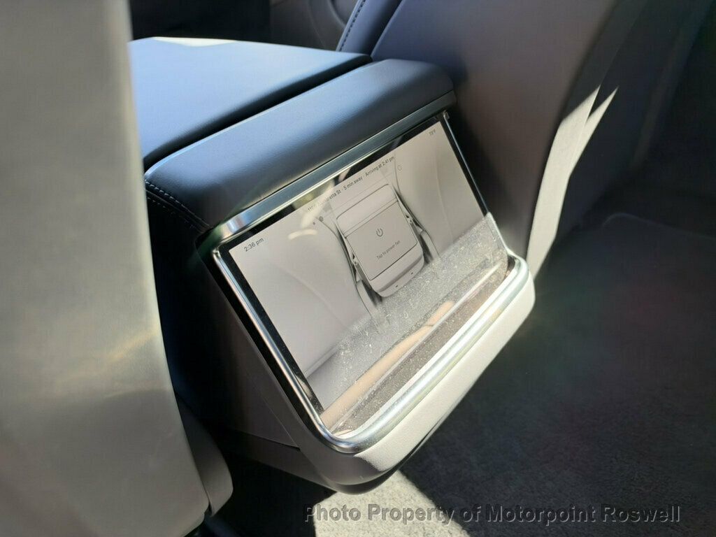 Tesla Model S photo 20