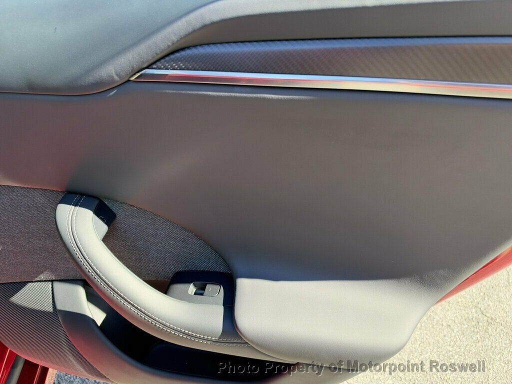 Tesla Model S photo 24