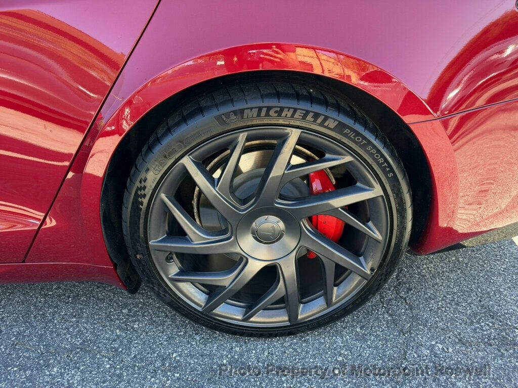 Tesla Model S photo 29
