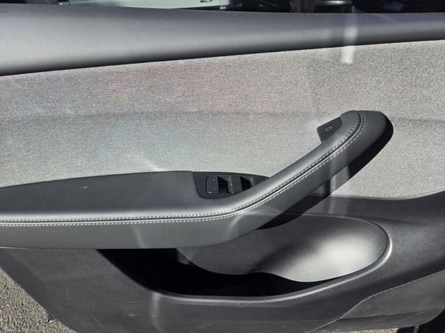 2026 Tesla Model Y  - 22997877 - 13