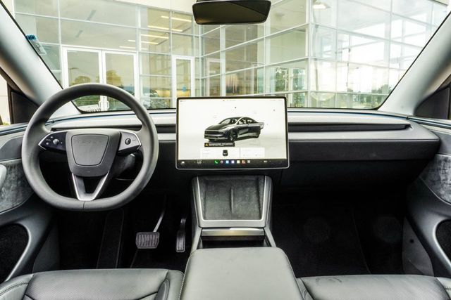 2026 Tesla Model Y AWD - 23054365 - 4