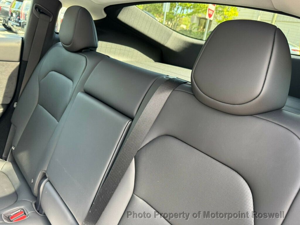2026 Tesla Model Y photo 11