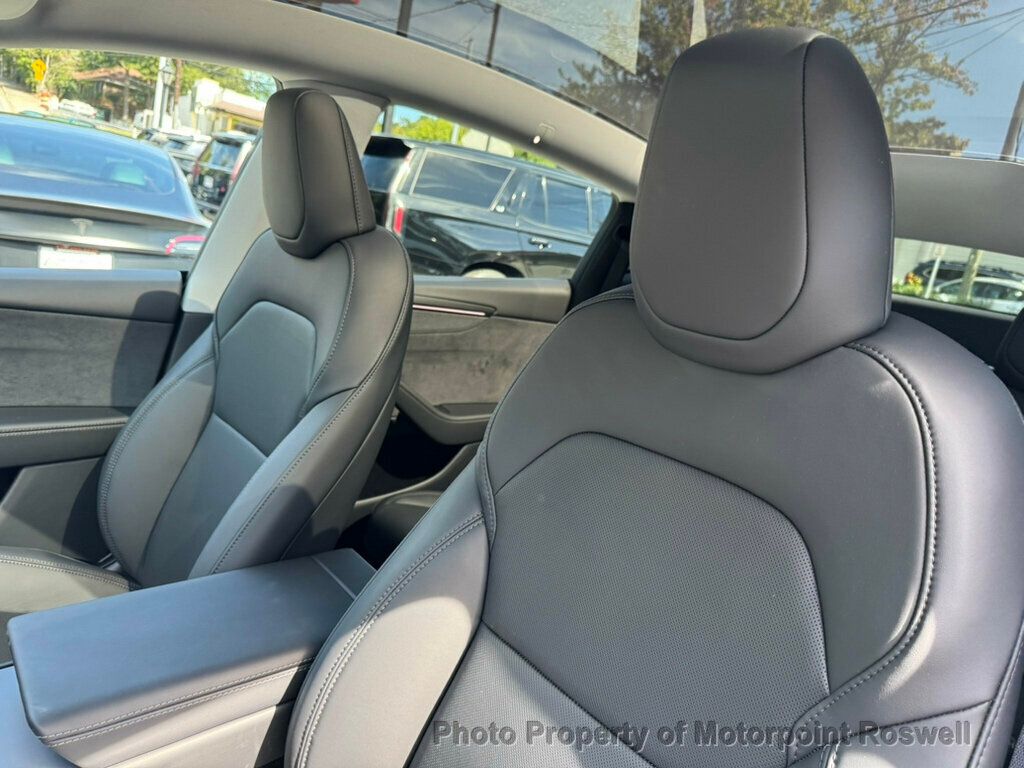 2026 Tesla Model Y photo 15