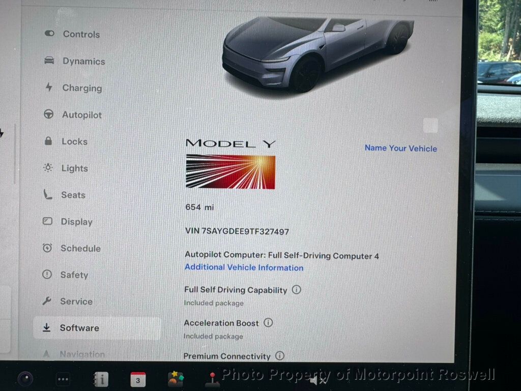 2026 Tesla Model Y photo 18