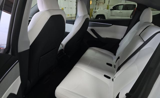 2026 Tesla Model Y Long Range AWD - 22970101 - 5