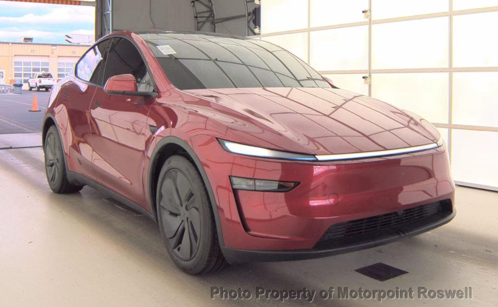 2026 Tesla Model Y Long Range photo 2