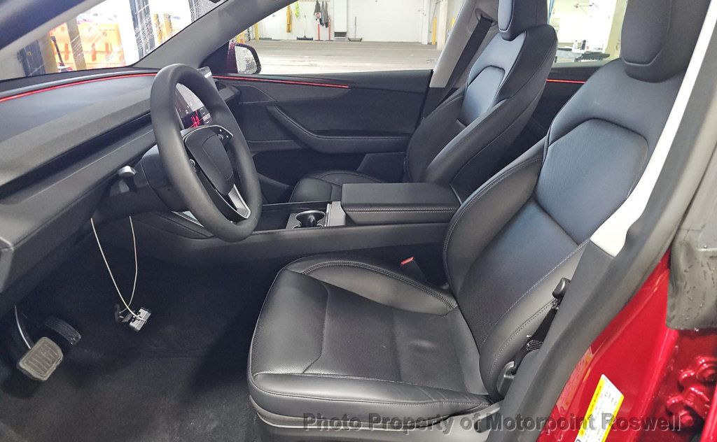 2026 Tesla Model Y Long Range photo 4