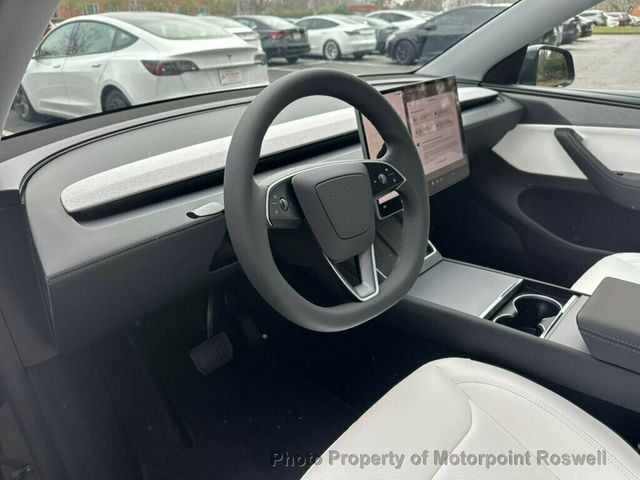2026 Tesla Model Y Long Range AWD - 22974550 - 9