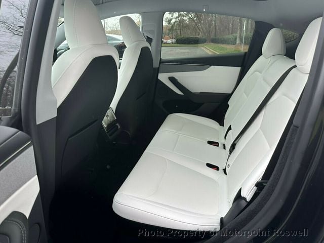 2026 Tesla Model Y Long Range AWD - 22974550 - 16