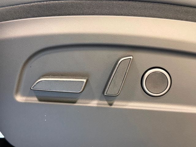 2026 Tesla Model Y Long Range AWD - 22978276 - 18