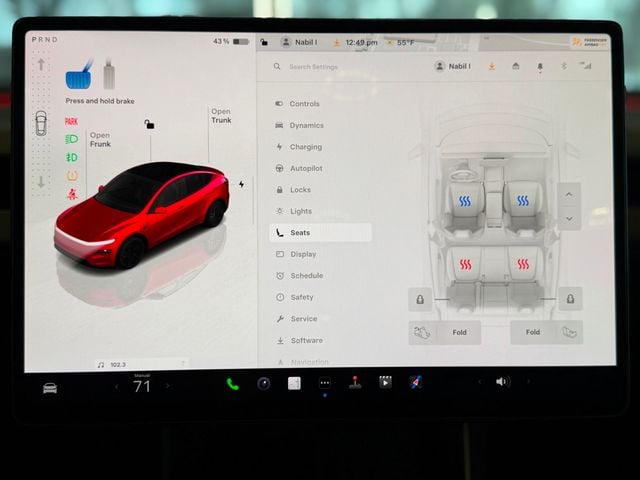 2026 Tesla Model Y Long Range AWD - 22978276 - 32