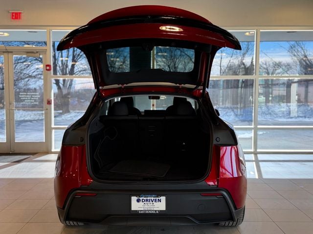 2026 Tesla Model Y Long Range AWD - 22978276 - 41