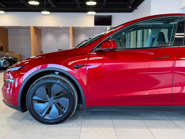 2026 Tesla Model Y Long Range AWD - 22978276 - 7