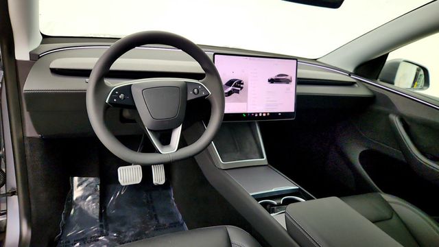 2026 Tesla Model Y Long Range AWD - 23098454 - 11