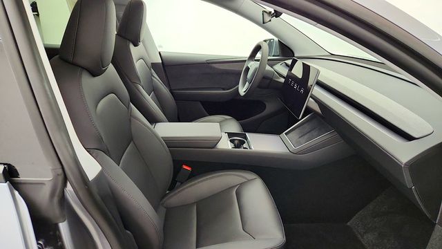 2026 Tesla Model Y Long Range AWD - 23098454 - 25