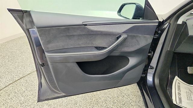 2026 Tesla Model Y Long Range AWD - 23062729 - 10