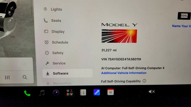 2026 Tesla Model Y Long Range AWD - 23065980 - 11