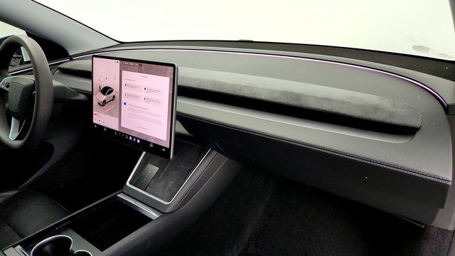 2026 Tesla Model Y Long Range AWD - 23065980 - 26