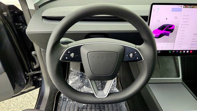 2026 Tesla Model Y Long Range AWD - 23095727 - 12