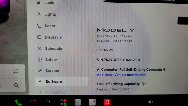 2026 Tesla Model Y Long Range AWD - 23095727 - 13